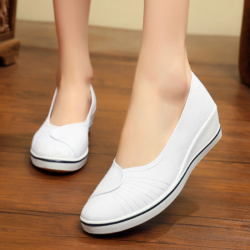 正品老北京布鞋女鞋壹字護士鞋白色坡跟上班工作鞋休閑透氣美容鞋在類目 女鞋, 低幫鞋, 布鞋中 - 來自Buy2taobao.com提供專業的淘寶代購服務