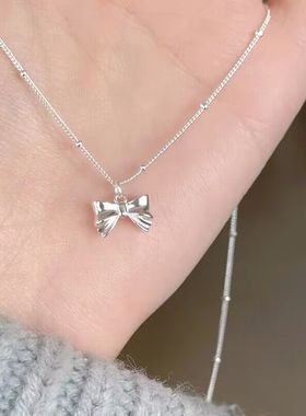 立体甜美蝴蝶结项链女百搭锁骨链