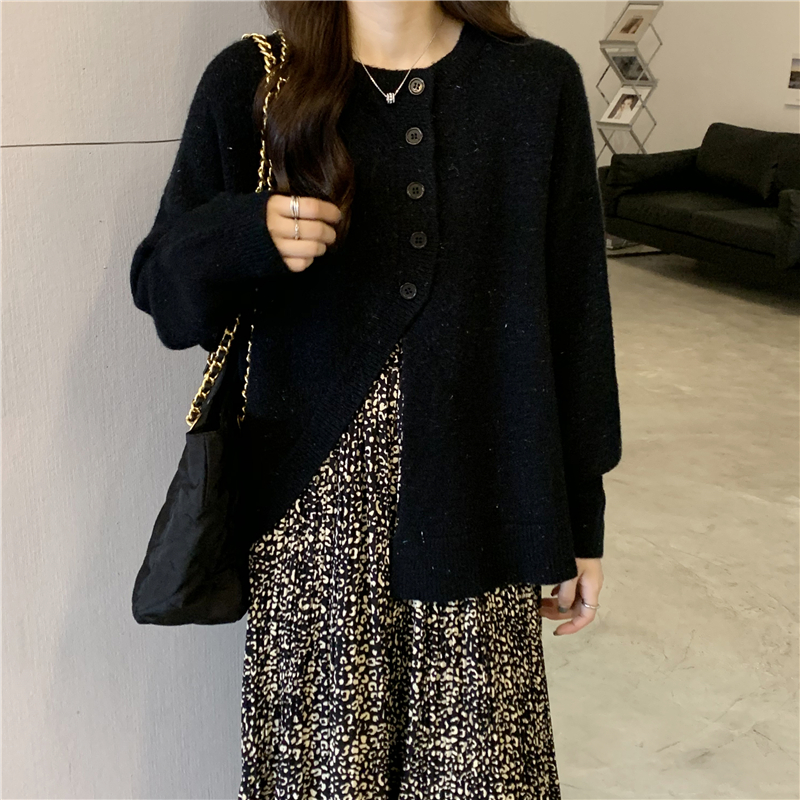 Split sweater + pleated leopard print mid length skirt