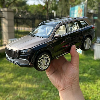 1/18奔驰迈巴赫GLS600