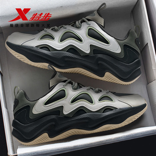 闪电5.0 软底跑鞋 2025新款 男皮面老爹鞋 减震 青少年运动鞋 特步男鞋