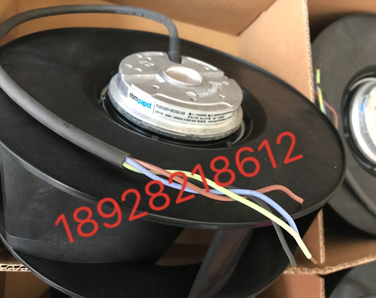 R2E225-BD92-09/A11/19ebmpapst 230V 200W ABB变频器离心风机