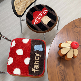 卡通坐垫簇绒防滑椅垫家用办公室防凉屁垫椅子垫四季通用高级感