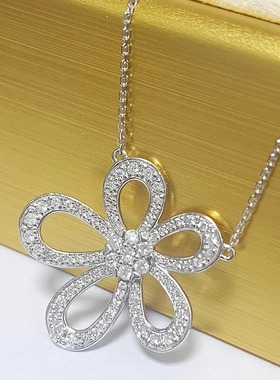 18k白金钻石项链 70分女锁骨链五花瓣满钻群镶时尚搭配精致款项链