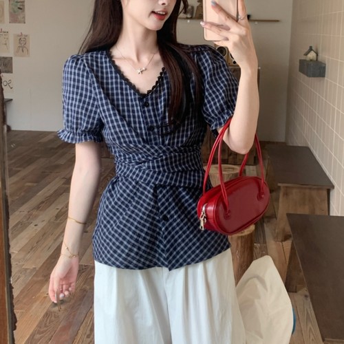 2026夏季复古格纹蕾丝边V领短袖衬衫大码女装胖mm设计感掐腰上衣