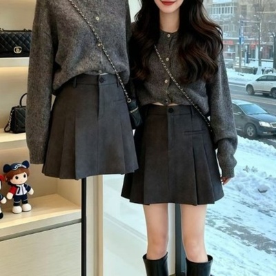 微胖毛呢半身裙女2026早春短裙子