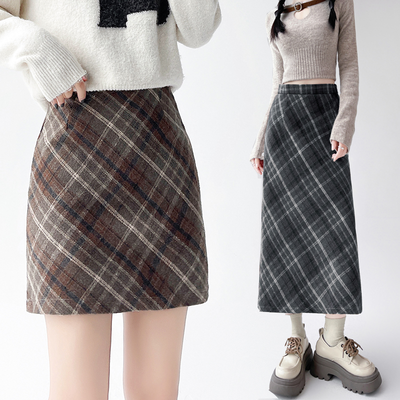 格子毛呢半身裙女2025包臀格子裙