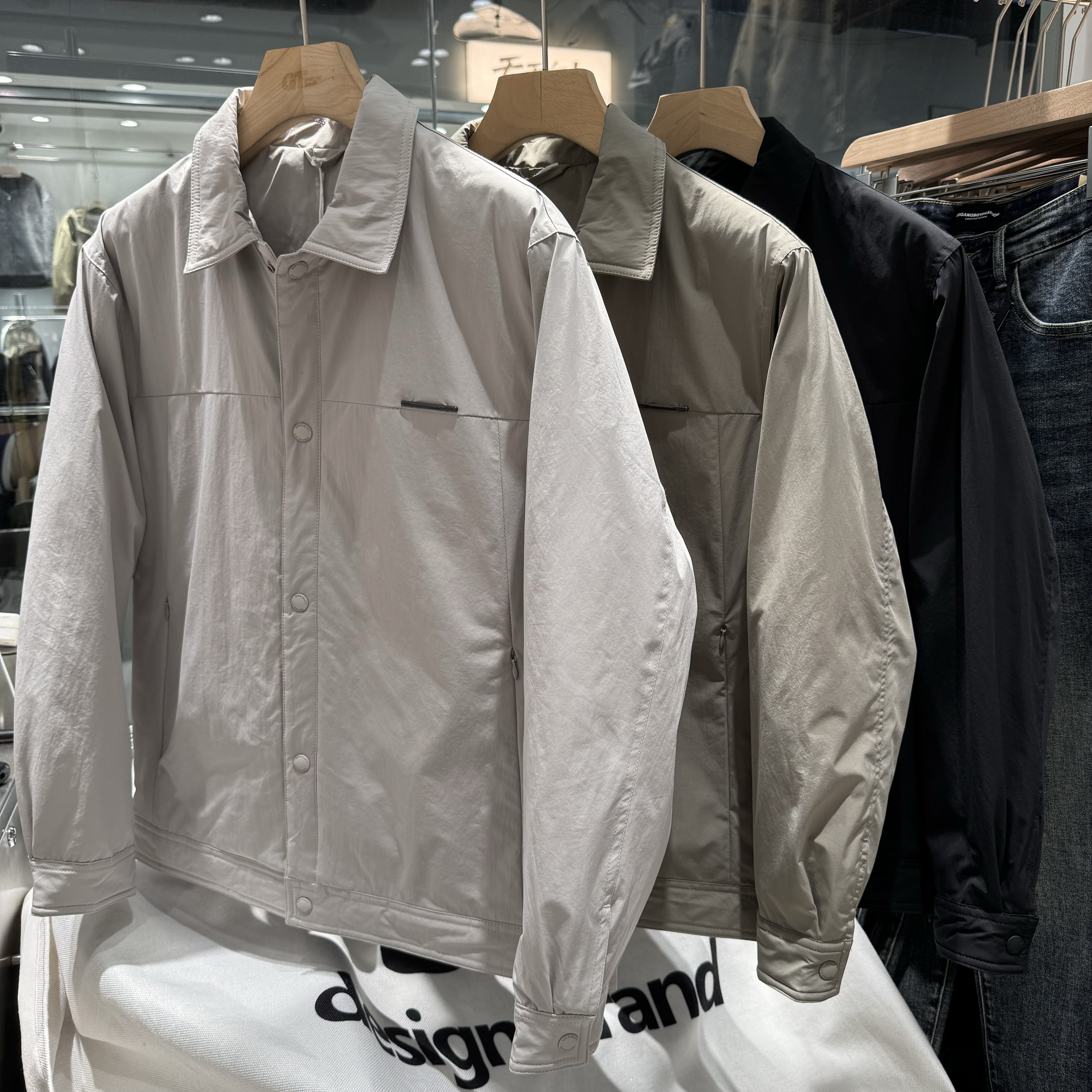 冬季翻领短款轻薄羽绒服外套男时羽绒服