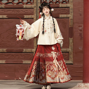 原创明制汉服套装女冬国风方领短袄红色马面裙新中式蛇年新年战袍