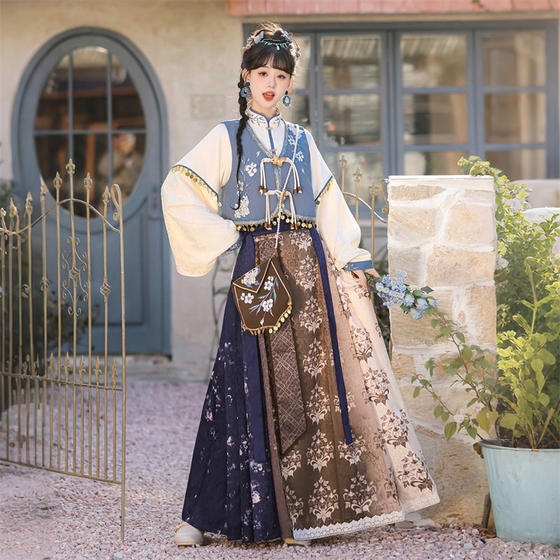 汉服女春秋款国风汉元素日常马甲高腰减龄半身裙新中式马面裙套装,女装/女士精品,汉服套装,淘宝优惠券,粉丝福利购,淘宝优惠卷