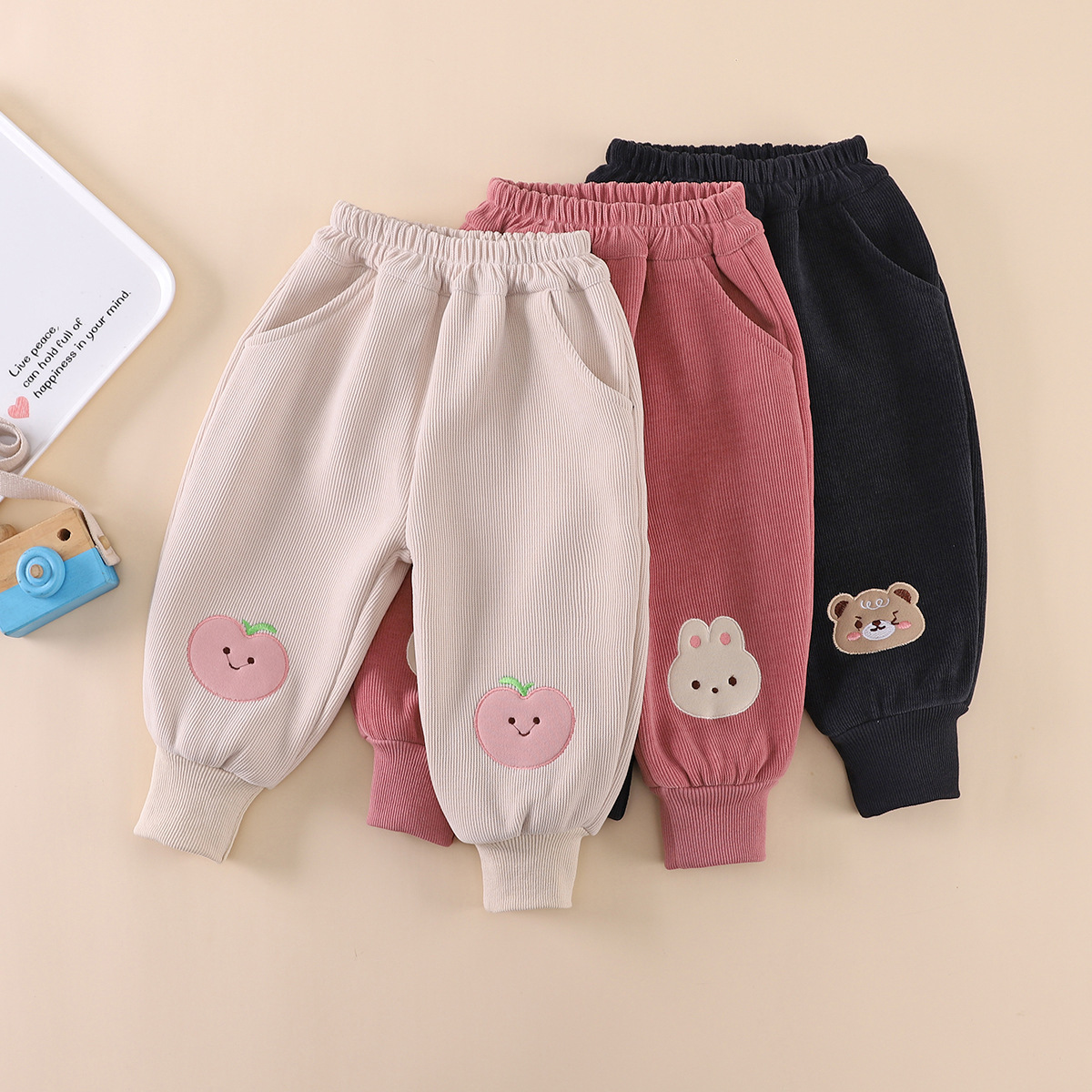 男女童灯芯绒裤子2024冬季新款中小儿童宝宝加绒加厚一体绒束脚裤