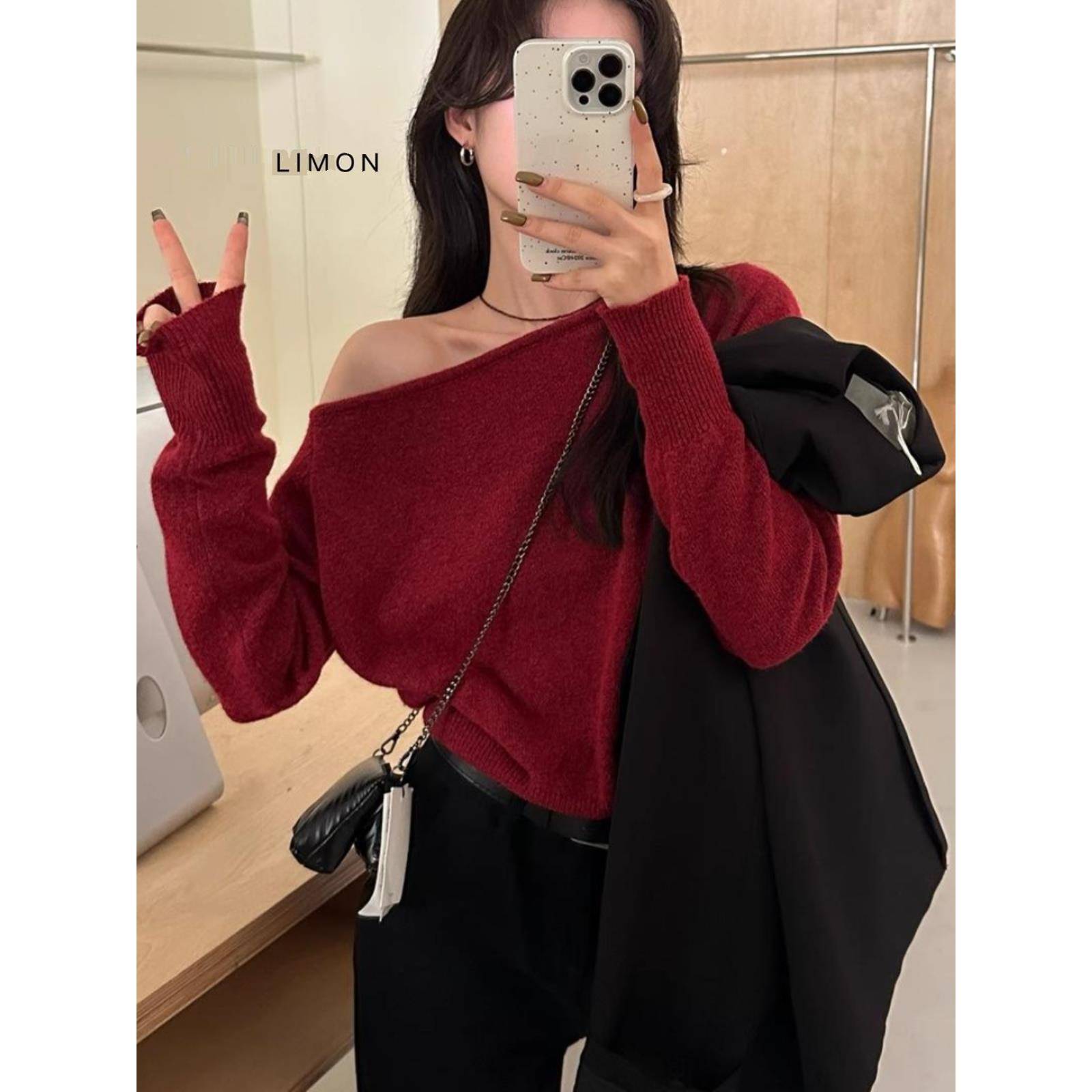 韩系气质灰色斜肩衣针感衫女毛秋季rph织设计修身内搭一字肩chic