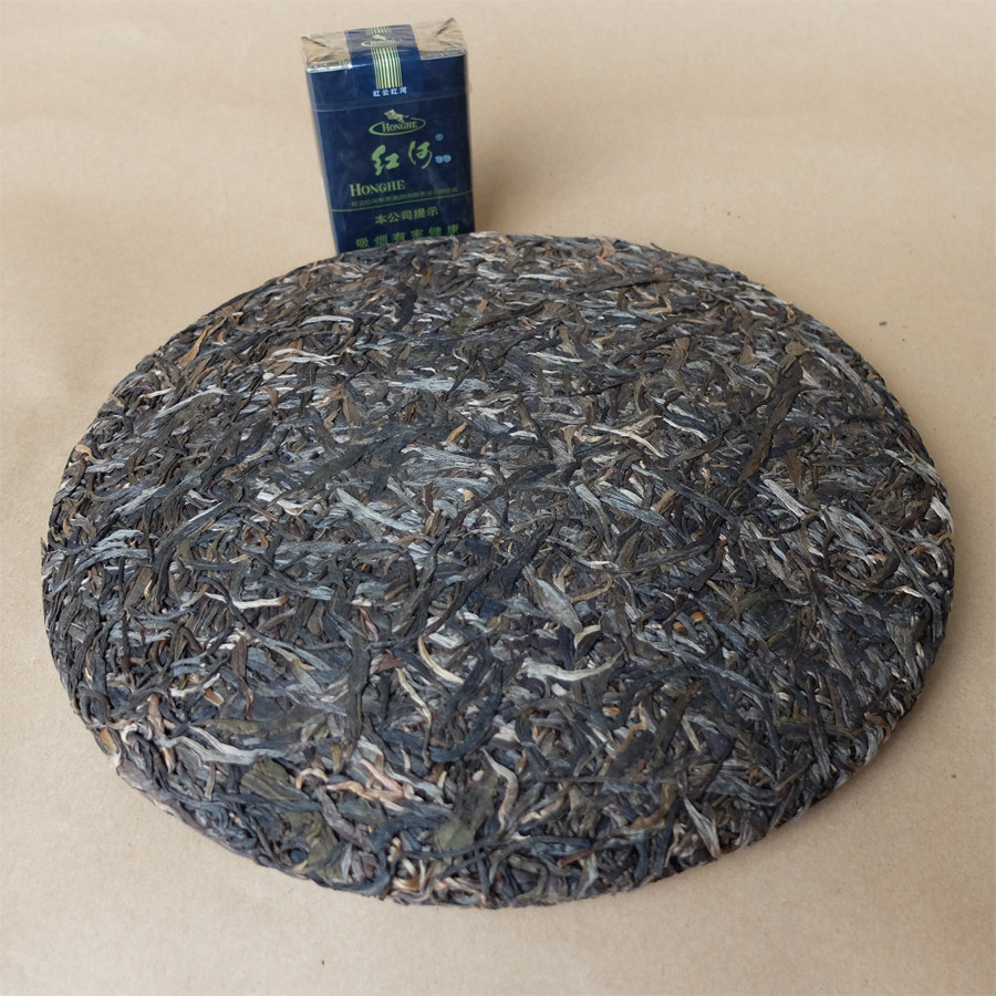 2010年云南 勐腊易武大寨 纯料古树私人定制版 普洱茶生饼1000克