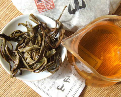 古树壬辰易武刮风寨特价普洱茶