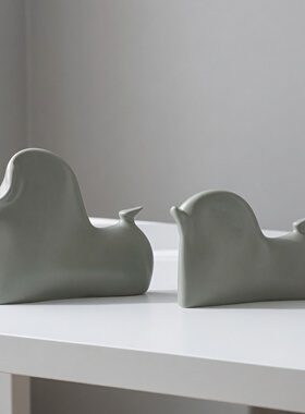 陶瓷软装简约现代抽象马书房摆件