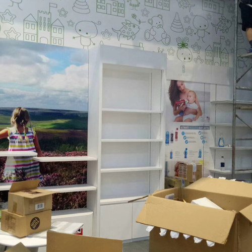 亲子用品母婴店奶粉店展示装修母婴生活馆简约装修店铺设计