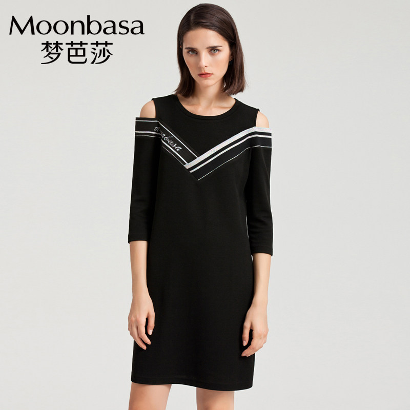 Moonbasa/梦芭莎休闲时尚露肩直身型七分袖连衣裙