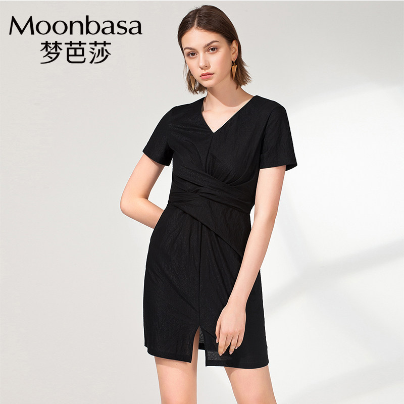 Moonbasa/梦芭莎夏季新款时尚V领短袖绑带显瘦直筒连衣裙气质