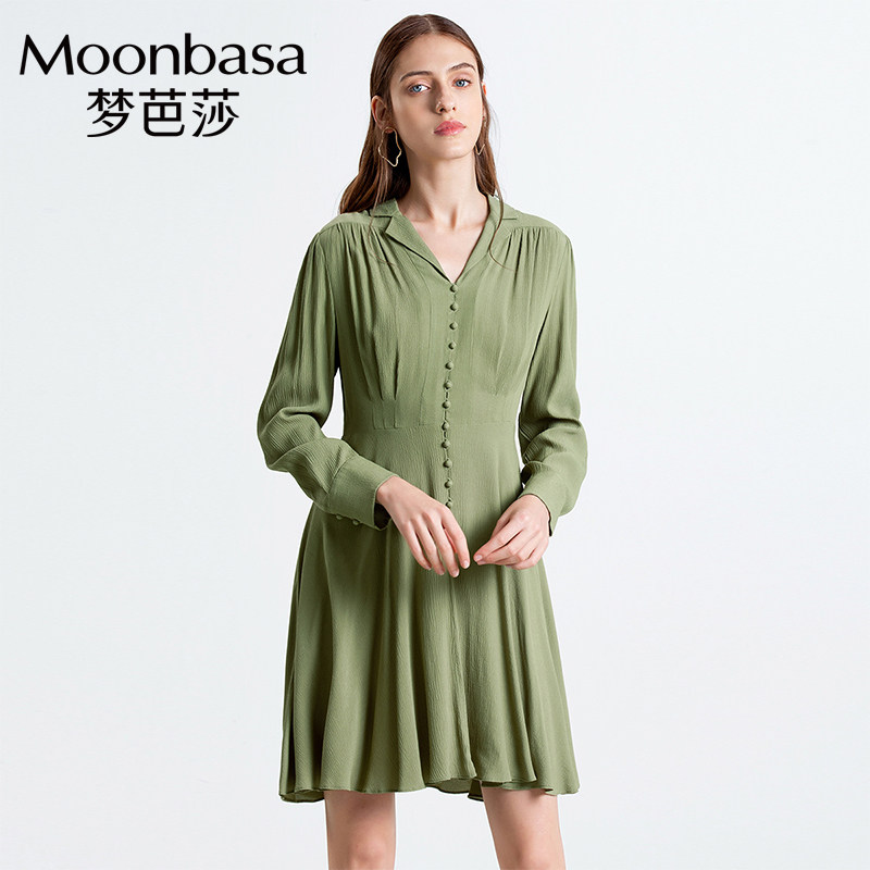 梦芭莎女装2019秋季休闲百搭牛油果绿色中长款长袖连衣裙收腰显瘦