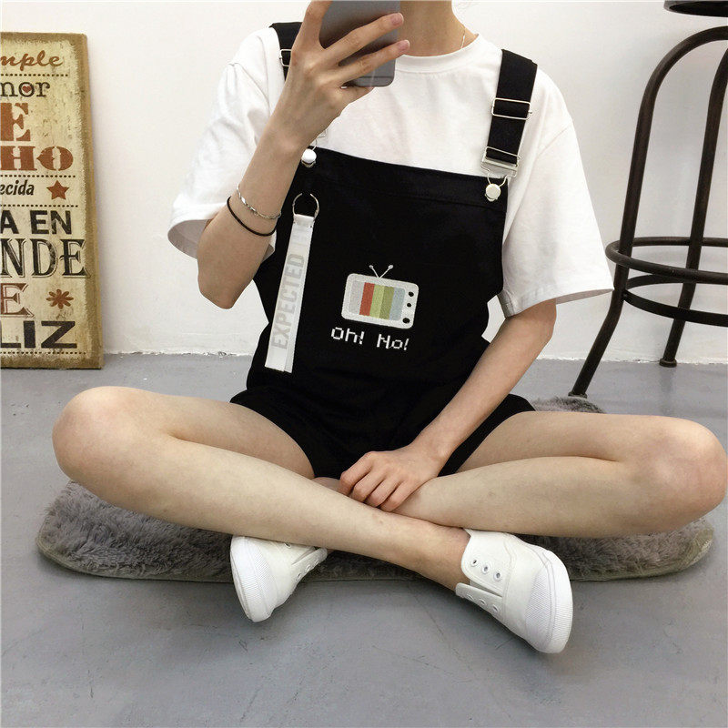 2018夏季新款韩版女装背带短裤电视机绣花织