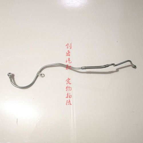 适用于陆风X8汽油2.0T三菱4G63S4T发动机涡轮增压器进油管铁油管