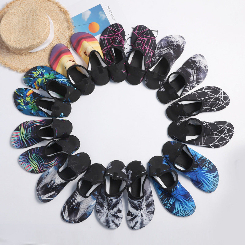 Sandy beach Socks shoes men and women diving Snorkeling adult children Wading Upstream Swimming Soft shoes non-slip Anti-cut Quick dryingin the Outdoor/Mountaineer/Camping/Travel Goods , Outdoor footwear , Sandals/Sandals/Slippers  category - from Buy2taobao.com to provide professional Taobao agent buy service