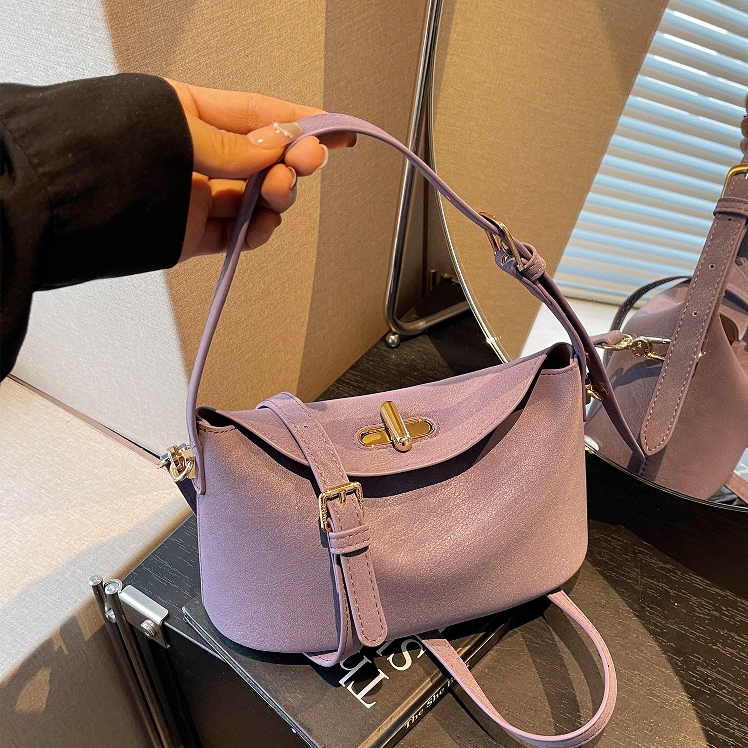 艾米兔女包2026新款潮流洋气简约质感小众时尚百搭手提单肩斜挎包