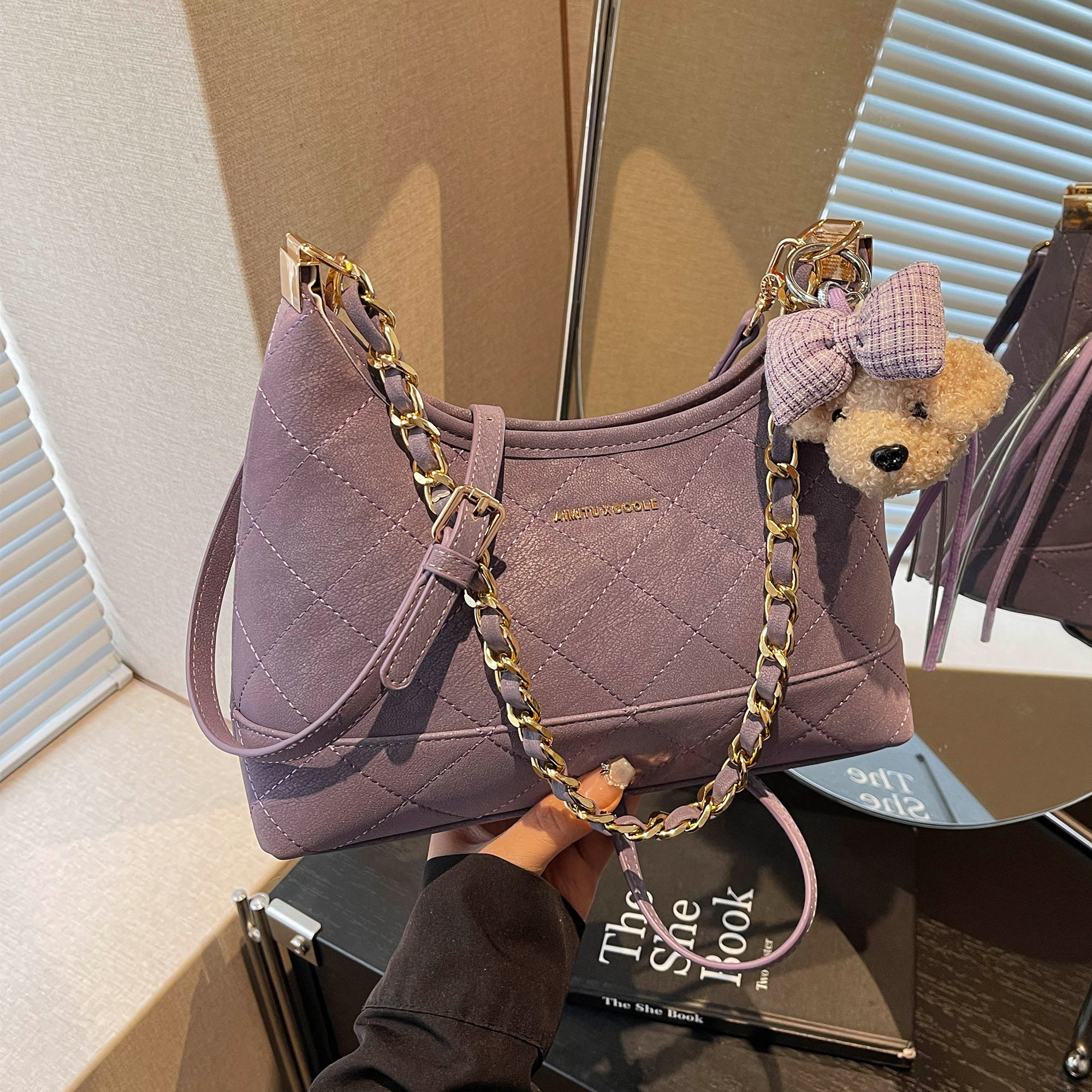 艾米兔女包2026新款潮流百搭时尚洋气纯色质感日常通勤单肩斜挎包