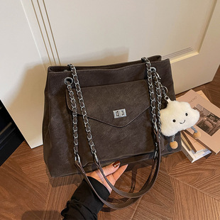 艾米兔女包2026新款时尚质感纯色百搭小众设计通勤大容量单肩包