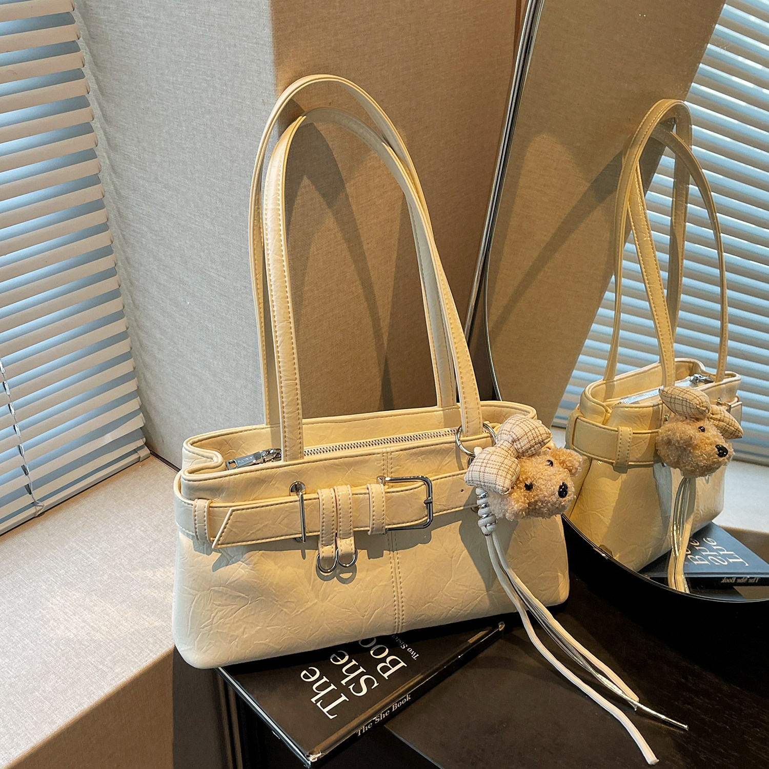 艾米兔女包2026春新款时尚洋气日常通勤简约韩系纯色百搭单肩包