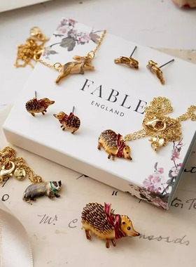 Fable围巾小刺猬手绘珐琅项链