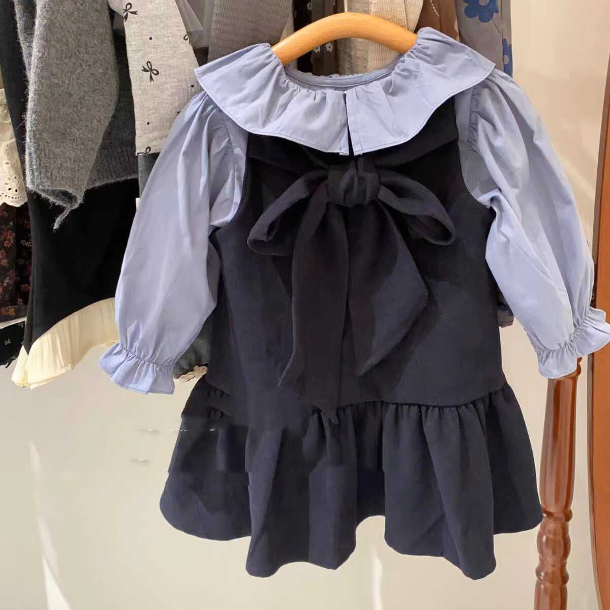 圆领可爱风格深蓝色女童连衣裙