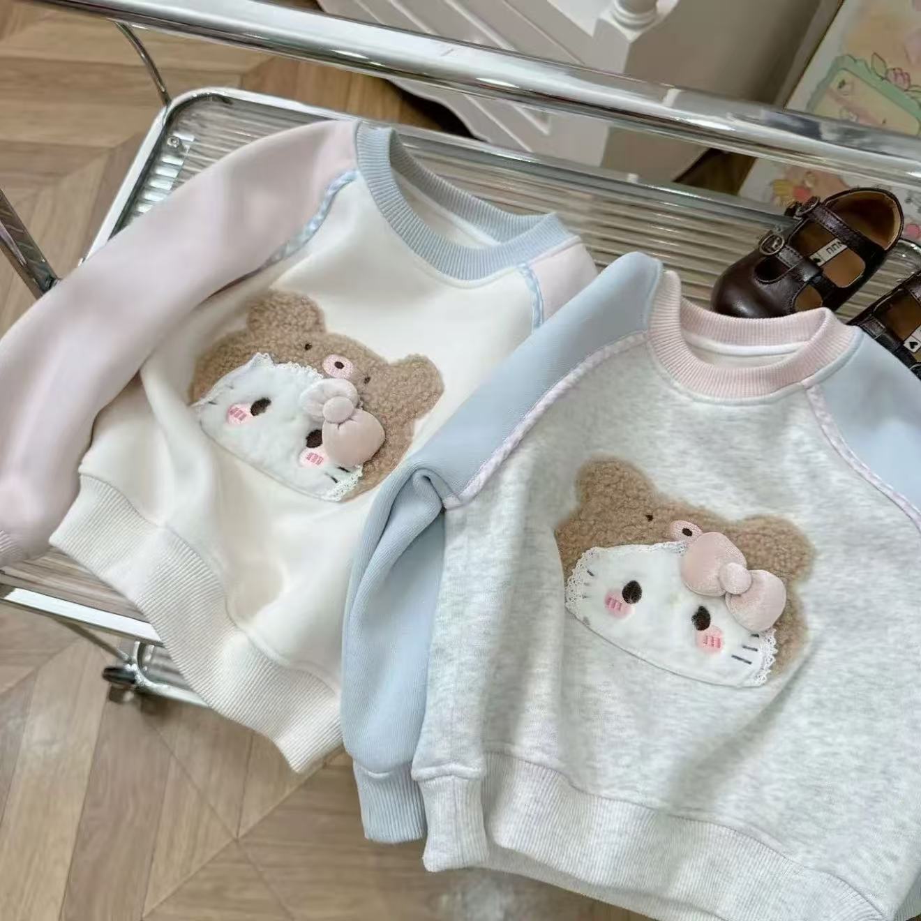 女童加绒卫衣卡通绣花2025新款上衣绒宝宝插肩袖秋冬款上衣新冬装