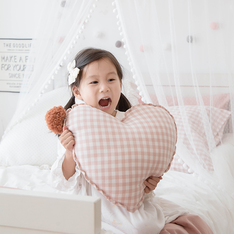 格子抱枕创意星星爱心纯棉靠枕