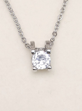 少女学生简约时尚锆石镶嵌吊坠镀白金色项链锁骨链生日礼物珠宝