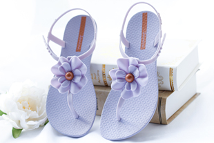 微瑕清巴西原产Ipanema人字拖夏日花朵软弹沙滩夹趾女凉鞋 26845