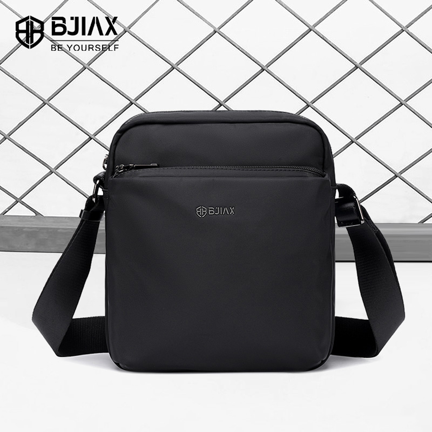 BJX/宝加西单肩斜挎休闲背包