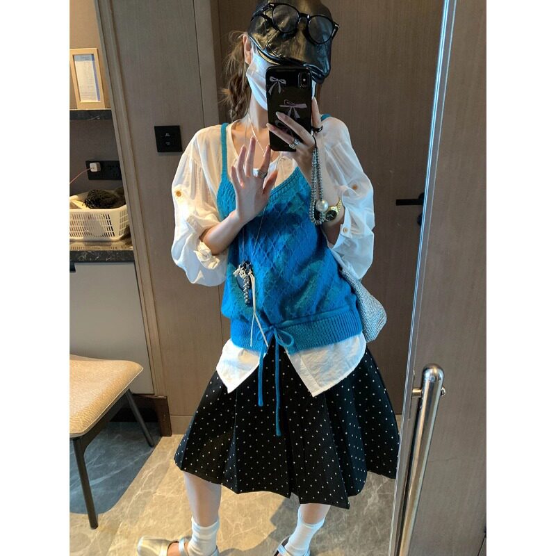 早秋针织吊带马甲女2026新款V领菱形格收腰系带叠穿短款背心外搭