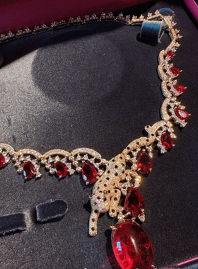 珠宝 石榴红水滴猎豹蛋形宝石项链 落日熔金 满钻豹子手链 套装
