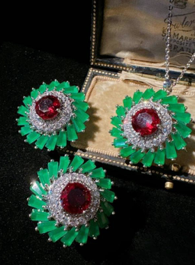 莫吉托绿漩涡宝石花朵项链 富婆的快乐 镀18K金 圣诞花朵锆石耳环