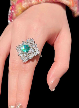 海盗马卡龙绿宝石花朵戒指 富家千金 镀18K金 薄荷绿花盘锆石戒指