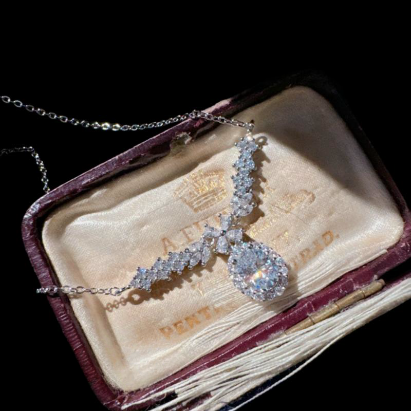 藤蔓人鱼泪宝石项链在逃公主镀18K金爱心大克拉锆石戒指时尚百搭