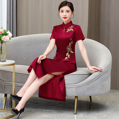 今年流行特惠醋酸缎刺绣旗袍裙喜妈妈婚宴礼服连衣裙酒红色时尚