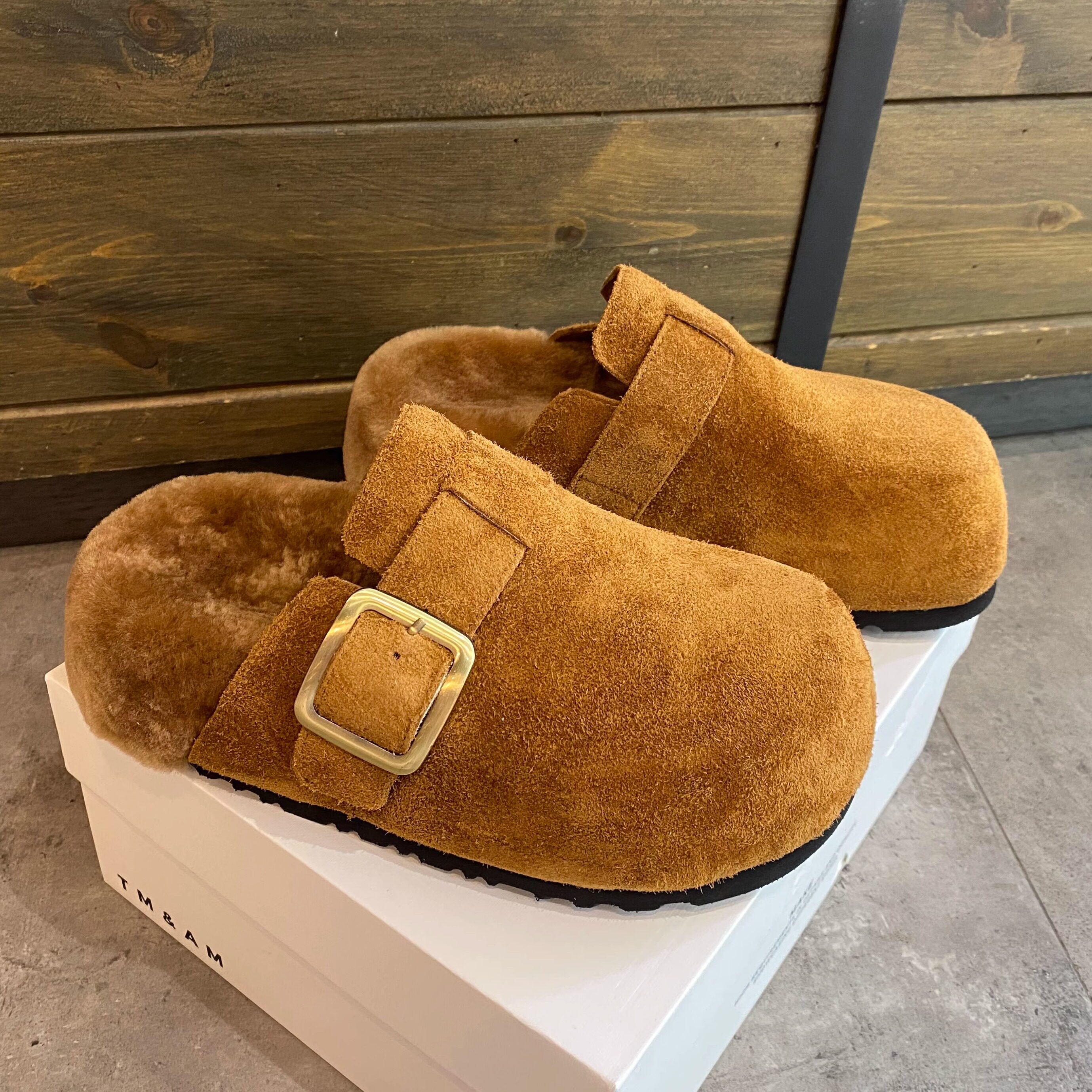 厚底加绒勃肯包头半拖鞋女外穿2025冬新款真皮羊羔毛增高保暖棉拖