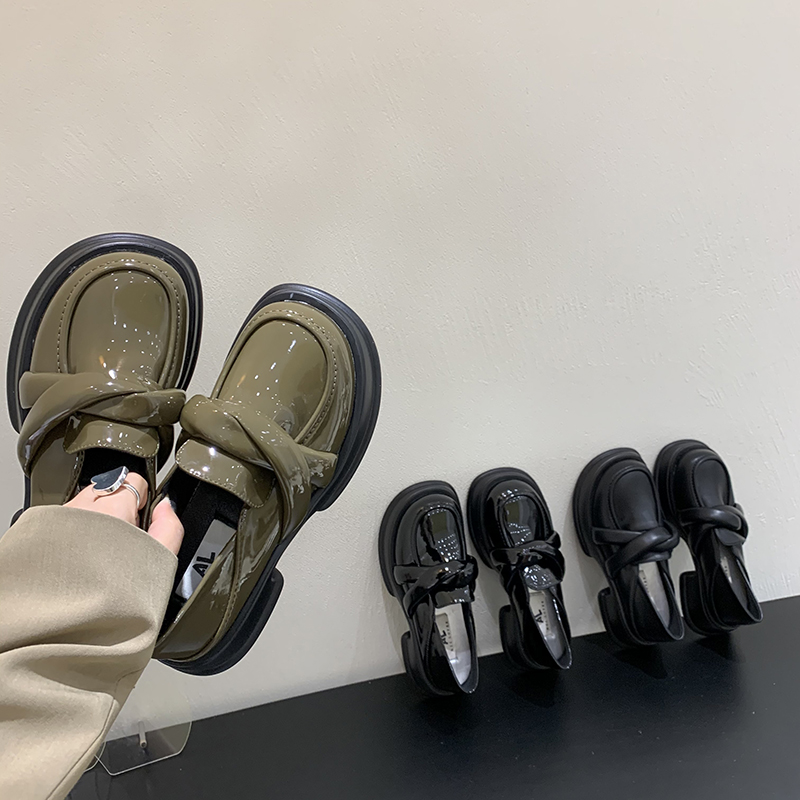 设计感小众厚底亮面小皮鞋jk制服单鞋英伦风学院乐福鞋女春秋鞋子