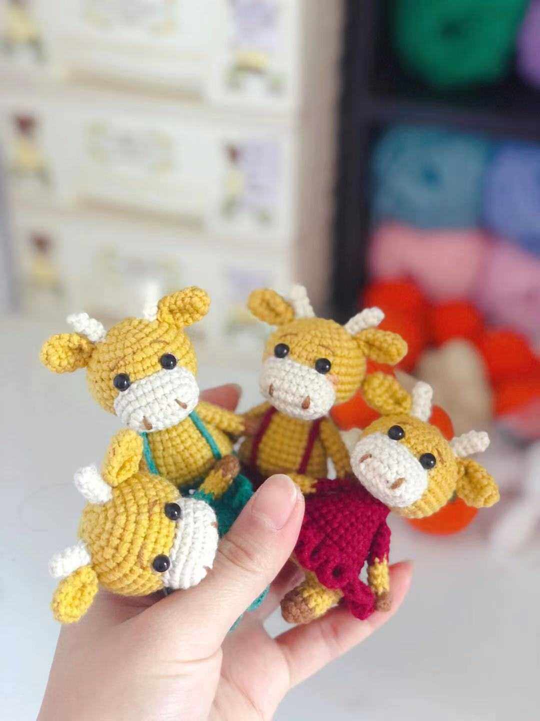 芒果家diy纯手工钩针钩织非凡牛年小牛情侣挂件毛线玩偶成品