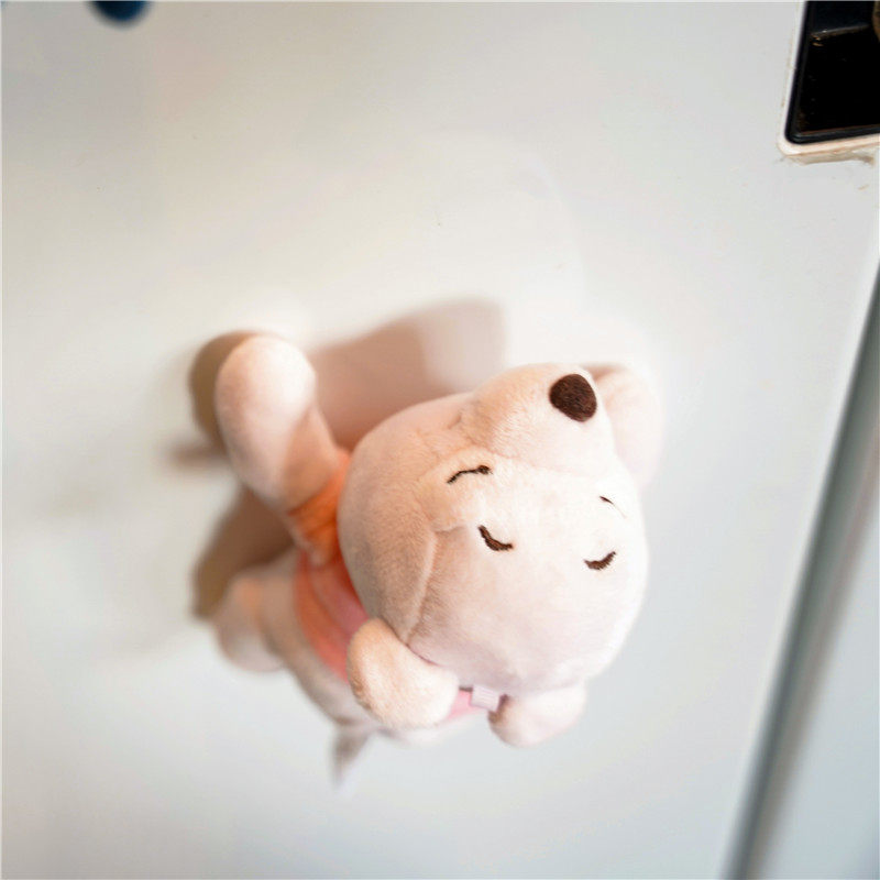 CARTOON CUTE PLUSH FRIDGE MAGNET PERSONALITY WINNIE THE POOH MAGNETIC STICKER CREATIVE CARTOON DOLL DECORATION FOUR-LEGGED MAGNET STICKER