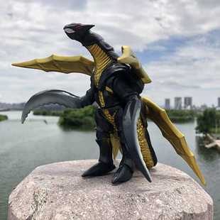 欧布合体环太平洋怪兽猛斯王巴吉利斯吉瓦斯机甲软胶关节可动玩具