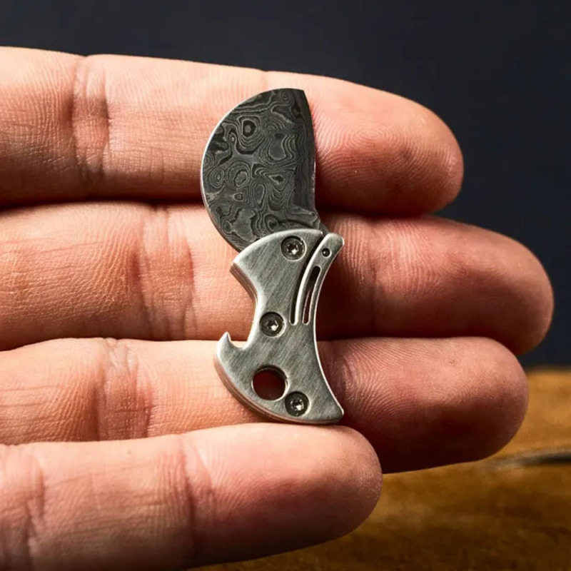 跨境爆品 Mini Titanium Compact Bottle Opener 便携小刀开酒器
