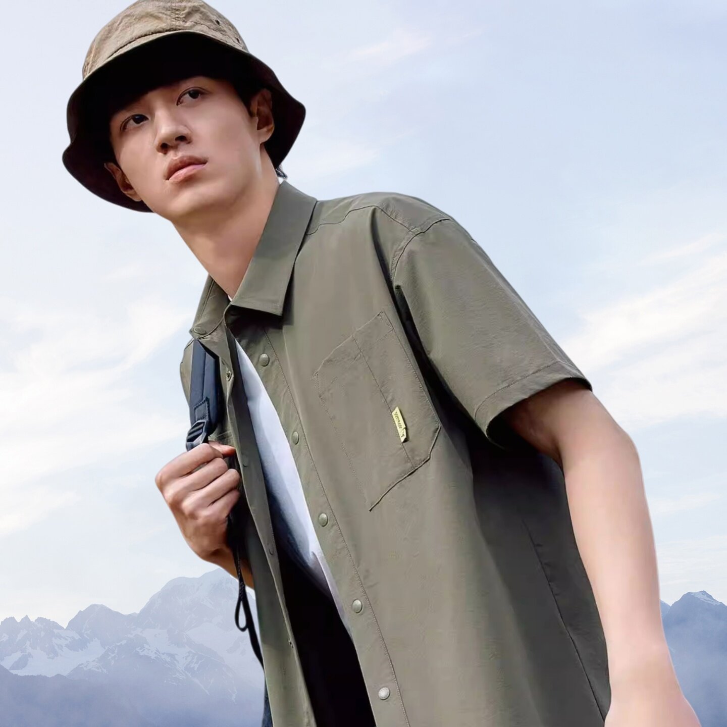 探路者短袖衬衫男夏季户外旅行休闲宽松弹力弧形工装外套衬衣上衣